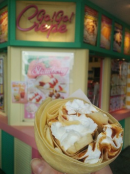 We couldn't resist a crepe from the station crepe shop :)