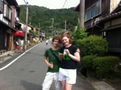 Off the path, on to the roads and heading to Nanzenji. Coffee from the vendy!